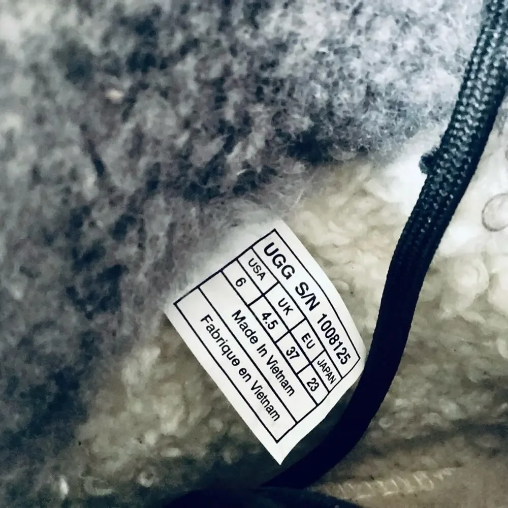 Original UGG Adirondack Snow Boots